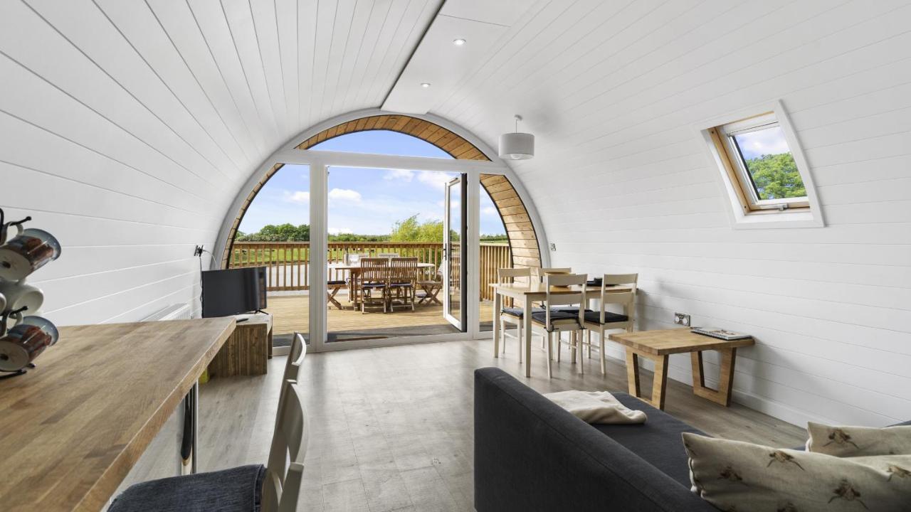 Finest Retreats - The Chicken Coop Villa Hertford Exterior photo